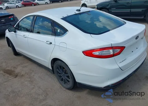 2013 Ford Fusion S z USA, uszkodzony, nr VIN 3FA6P0G70DR328359